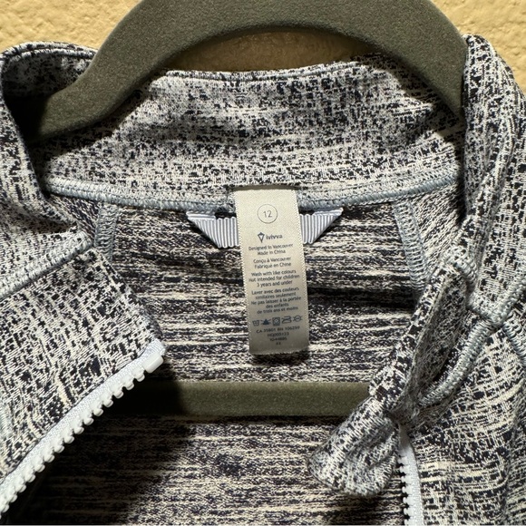 Lululemon Ivivva size 12 Grey Heathered Jacket - Picture 8 of 9